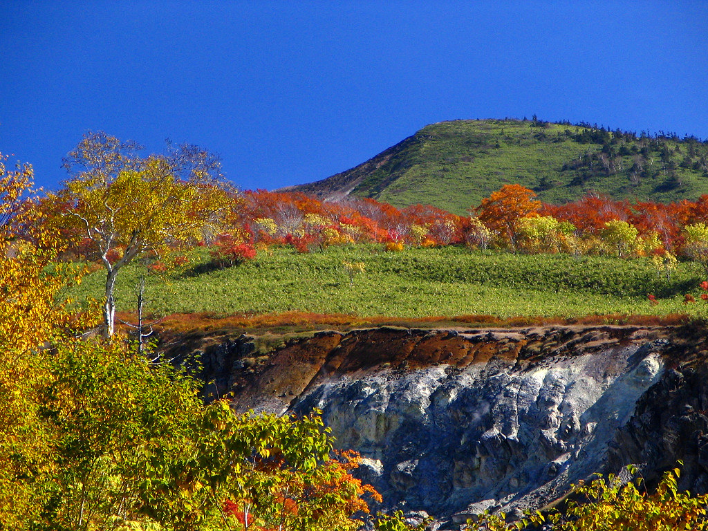 八幡平と岩手山と紅葉